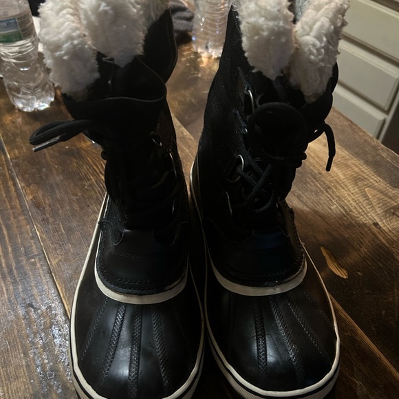 SOREL Women's Black and White Out N About Plus Waterproof Duck Boots Sz.10 - Picture 4 of 9